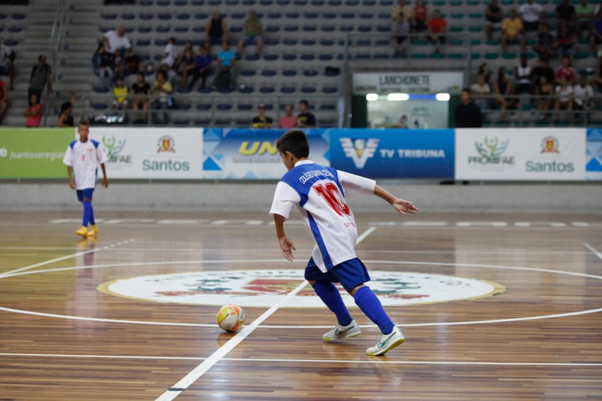 Jean Piaget ganha e vai disputar liderança do Grupo 9 do masculino da 19ª  Copa TV Tribuna de Futsal, copa tv tribuna de futsal escolar