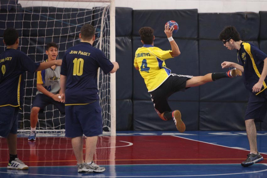 Jean Piaget vence e se classifica para as oitavas do feminino da 17ª Copa  TV Tribuna de Handebol, copa tv tribuna de handebol escolar