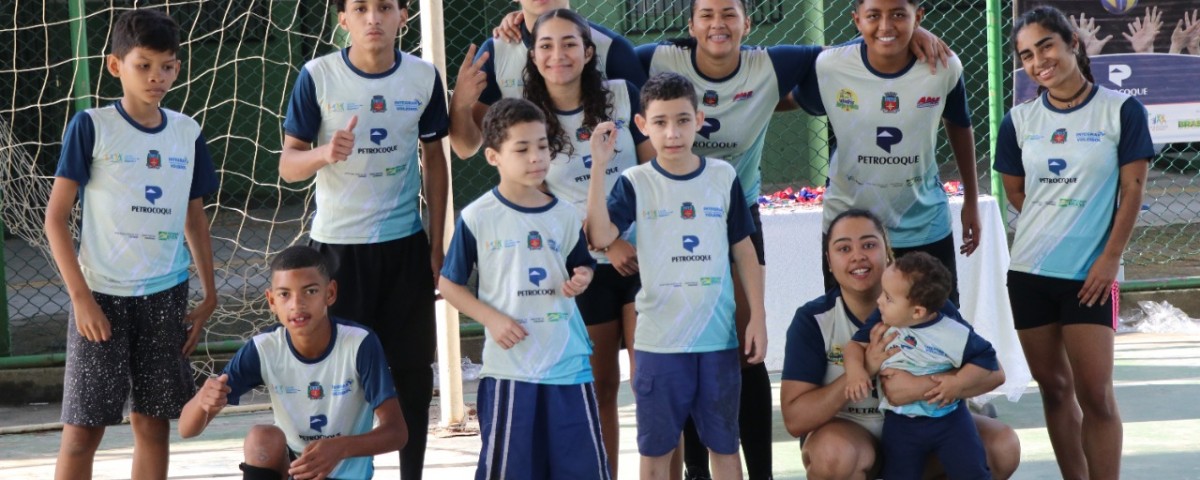 Integrar Voleibol agita alunos com Festival na Ilha Caraguatá